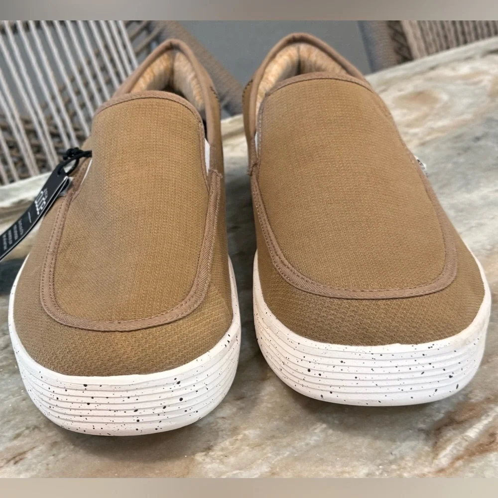 NWT Men HEY DUDE Sunapee Sport mesh canvas slip on tan sneakers- Size 14